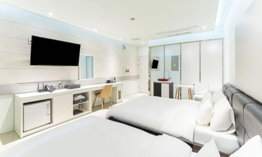 Gimpo Pentastar Hotel Buitenkant foto