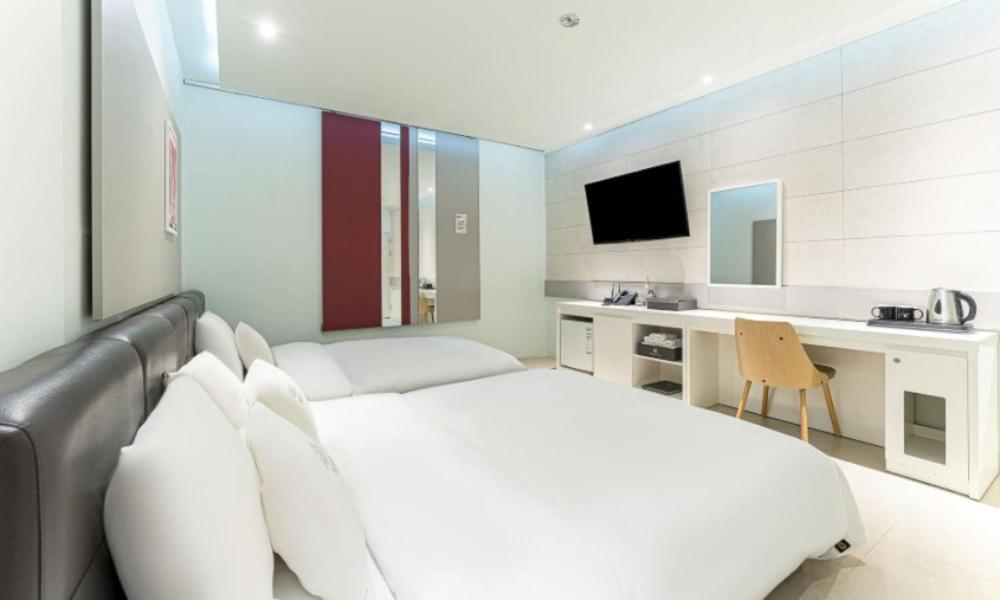 Gimpo Pentastar Hotel Buitenkant foto